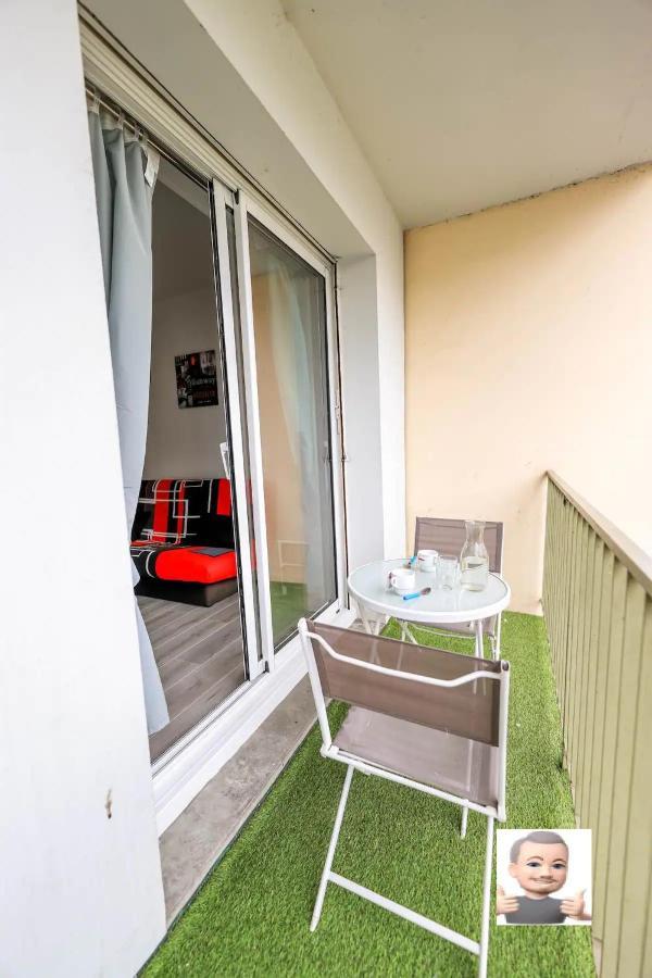 Au Petit Repere Palois -Studio - Centre Ville-Balcon-Wifi Fibre ポー エクステリア 写真
