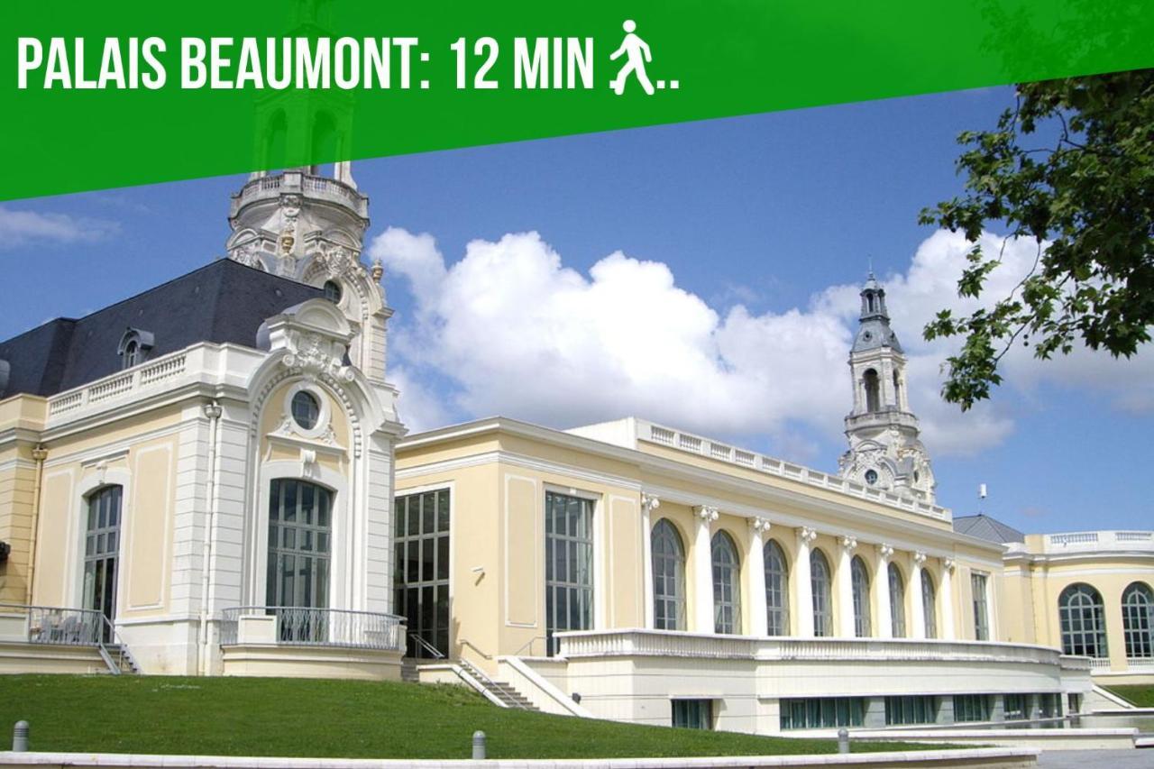 Au Petit Repere Palois -Studio - Centre Ville-Balcon-Wifi Fibre ポー エクステリア 写真